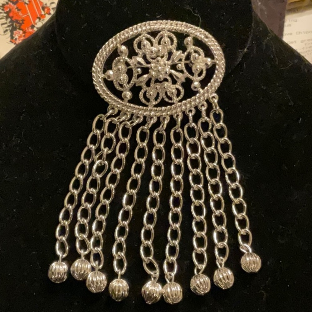 Sarah Coventry FASHION IN MOTION Silver toned Statement Large Pin Brooch